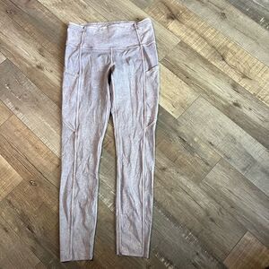Lululemon women’s leggings size 6